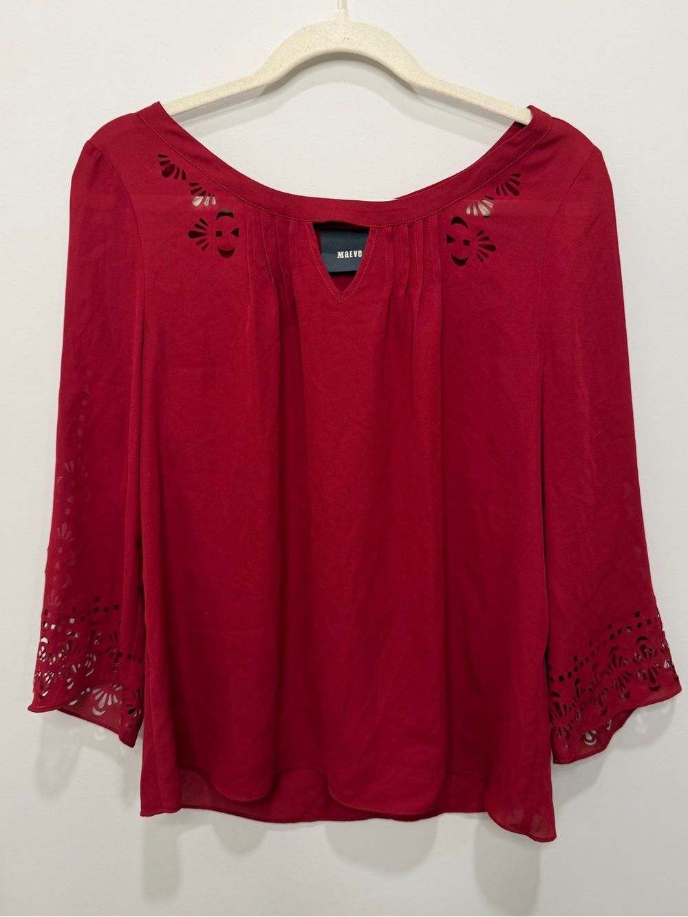 Maeve Anthropologie Red Laser Cut Bell Sleeve Blouse Size 10